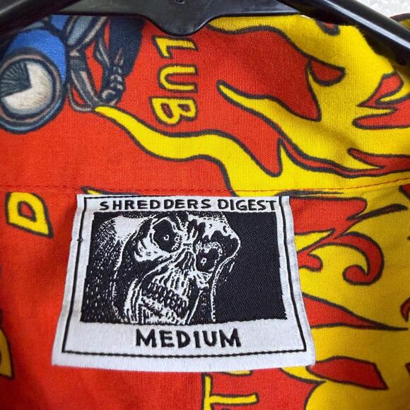 Shredders Digest Shirt Mens Size Medium Red Short Sleeve Button Motorcylce Skull - Picture 7 of 10